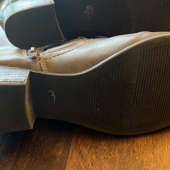 cute booties - Picture 4 of 4